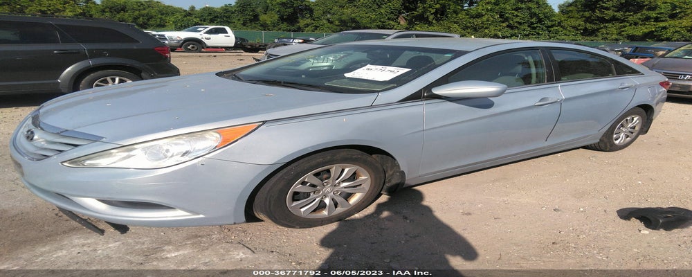 5NPEB4AC9CH364988 2012 HYUNDAI SONATA photo no. 2