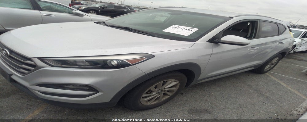 KM8J33A48JU682131 2018 HYUNDAI TUCSON photo no. 2