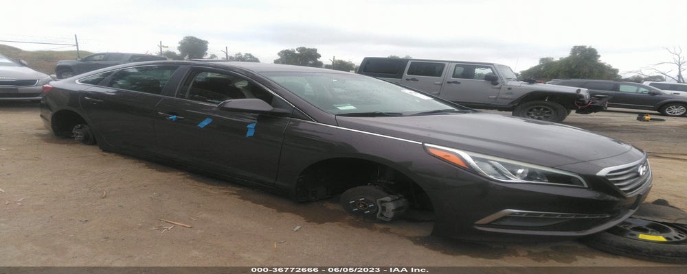 5NPE24AF3FH166986 2015 HYUNDAI SONATA photo no. 11