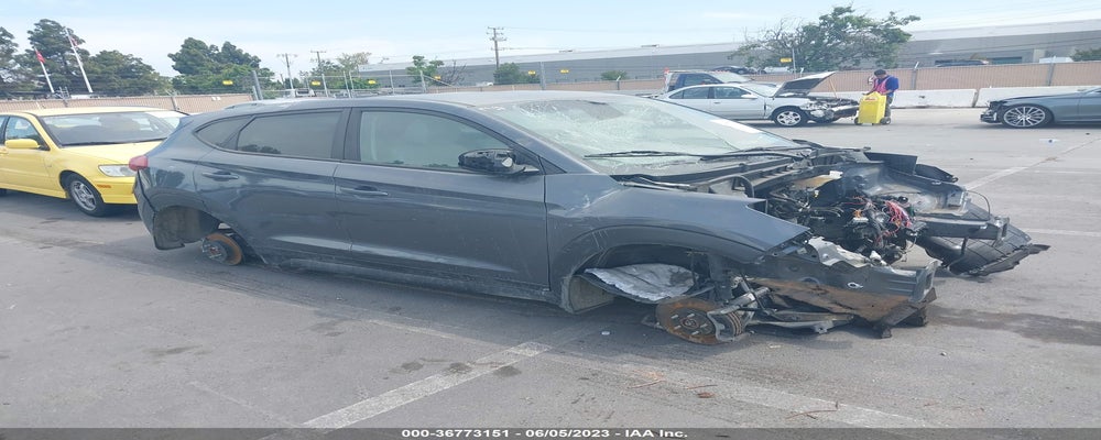 KM8J23A47JU683855 2018 HYUNDAI TUCSON photo no. 4