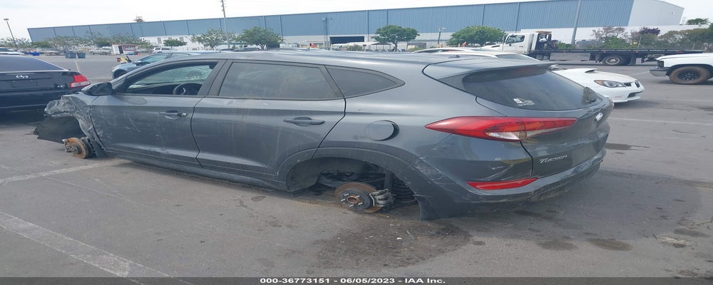KM8J23A47JU683855 2018 HYUNDAI TUCSON photo no. 3
