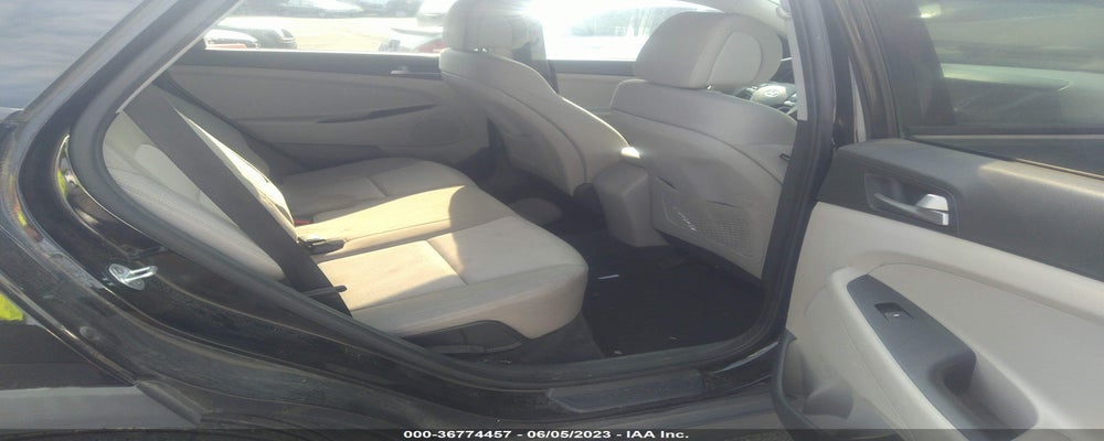 KM8J33A22GU179945 2016 HYUNDAI TUCSON photo no. 8