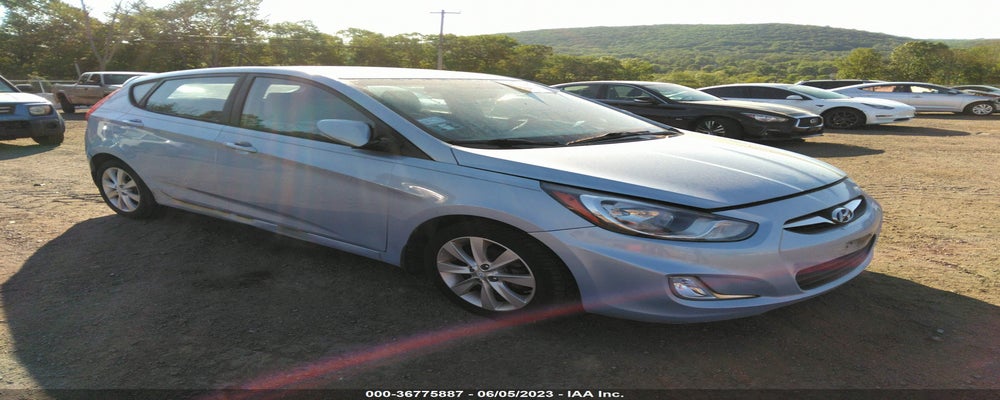 KMHCU5AE1DU070495 2013 HYUNDAI ACCENT photo no. 5