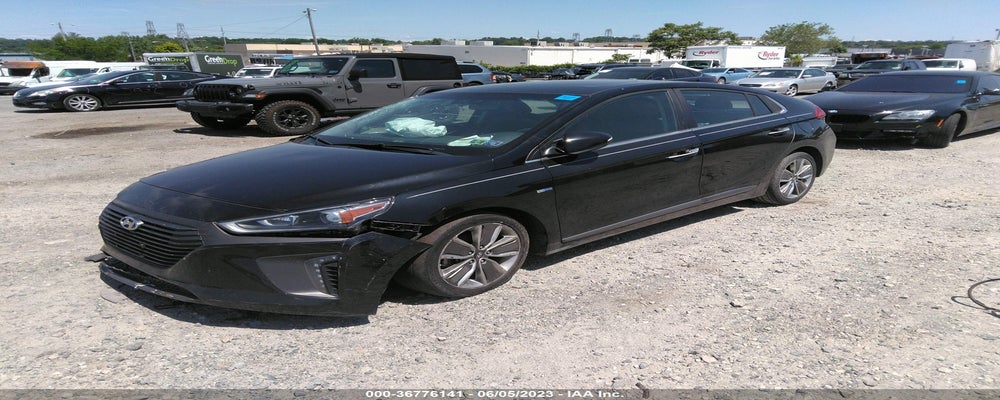 KMHC85LC7JU083683 2018 HYUNDAI IONIQ HYBRID photo no. 2