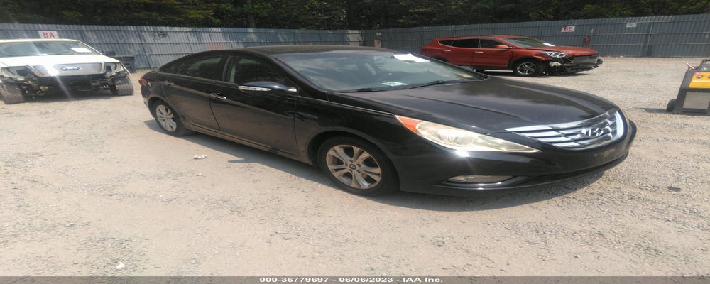 5NPEC4ACXBH239672 2011 HYUNDAI SONATA photo no. 24