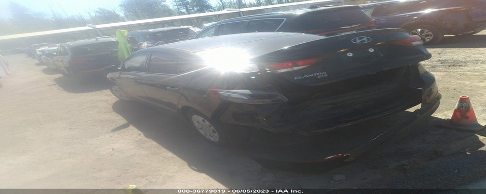 5NPD74LF6JH251825 2018 HYUNDAI ELANTRA photo no. 3