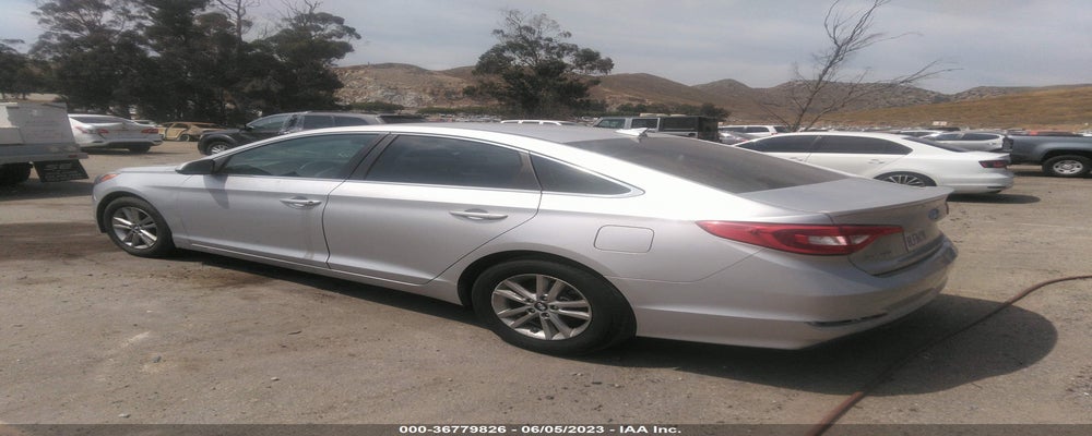 5NPE24AF3FH166714 2015 HYUNDAI SONATA photo no. 3