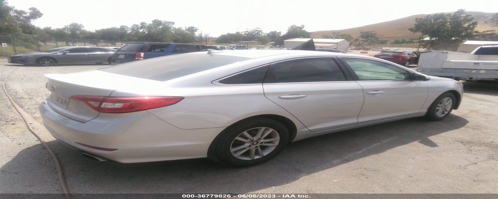 5NPE24AF3FH166714 2015 HYUNDAI SONATA photo no. 4