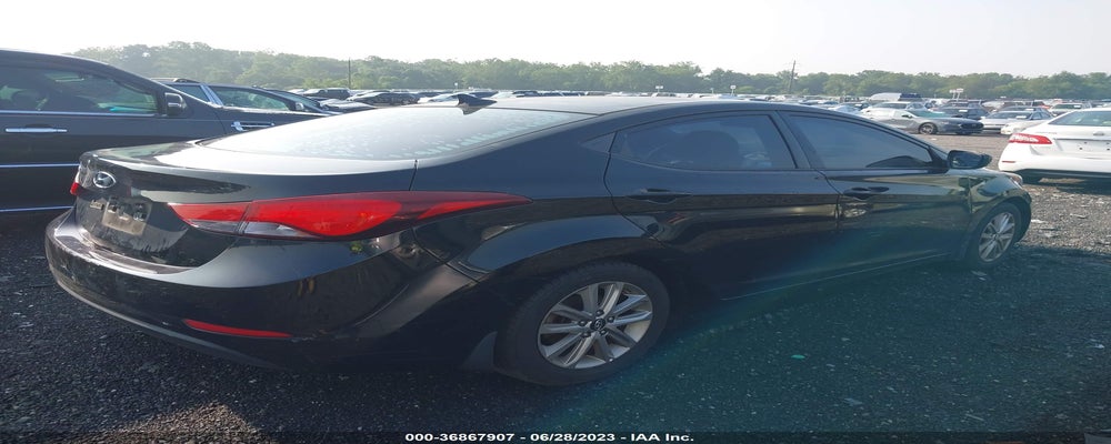 5NPDH4AE8FH628704 2015 HYUNDAI ELANTRA photo no. 4