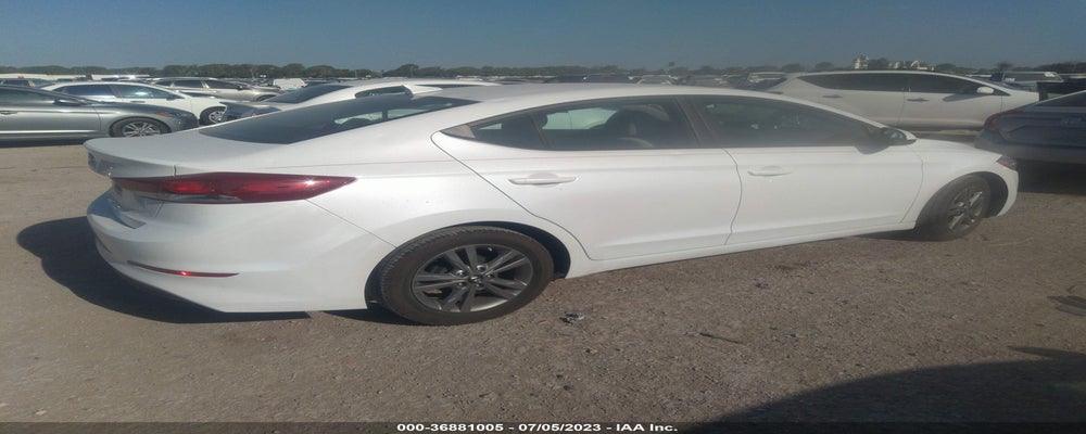 5NPD84LF7HH120071 2017 HYUNDAI ELANTRA photo no. 4