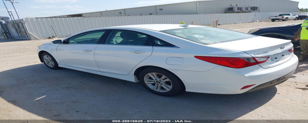 5NPEB4AC0EH863911 2014 HYUNDAI SONATA photo no. 3