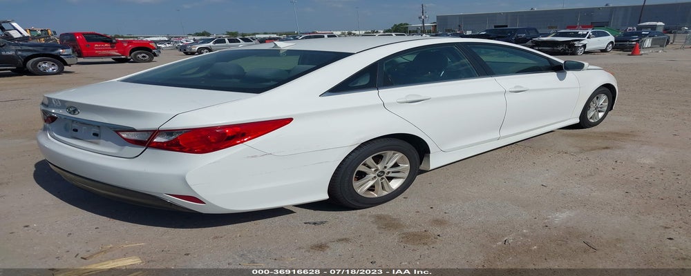 5NPEB4AC0EH863911 2014 HYUNDAI SONATA photo no. 4