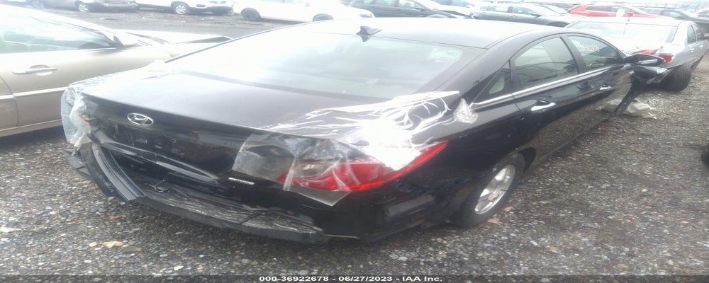 5NPEC4AC5BH204683 2011 HYUNDAI SONATA photo no. 4