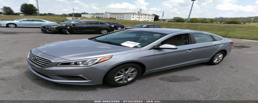 5NPE24AF7HH485794 2017 HYUNDAI SONATA photo no. 2