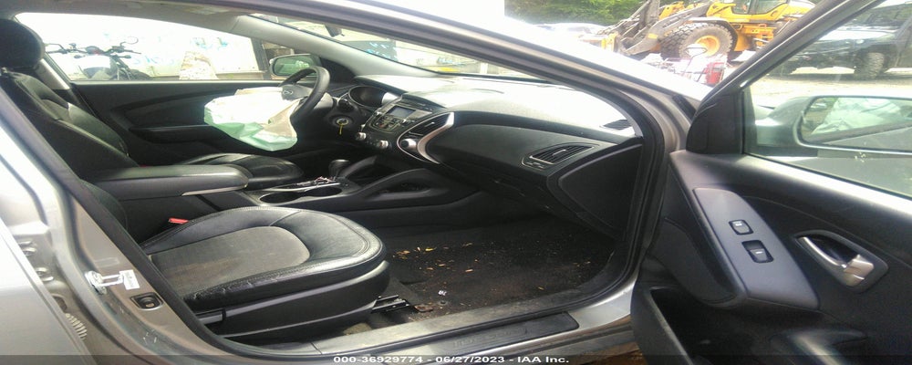 KM8JU3AC2CU517957 2012 HYUNDAI TUCSON photo no. 5