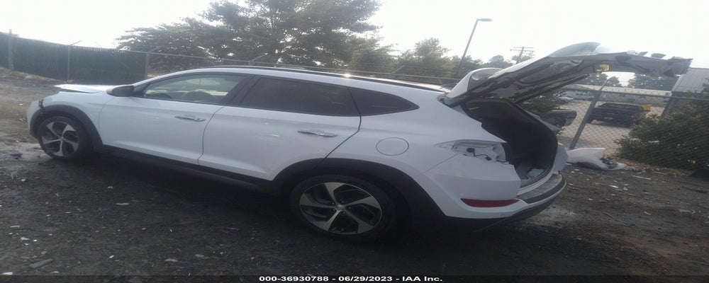 KM8J3CA27GU130871 2016 HYUNDAI TUCSON photo no. 3