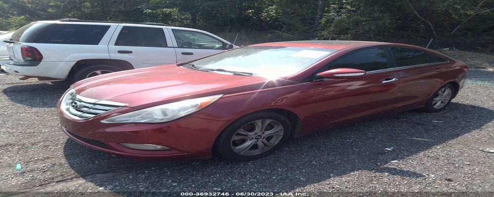 5NPEC4AC2BH270236 2011 HYUNDAI SONATA photo no. 2