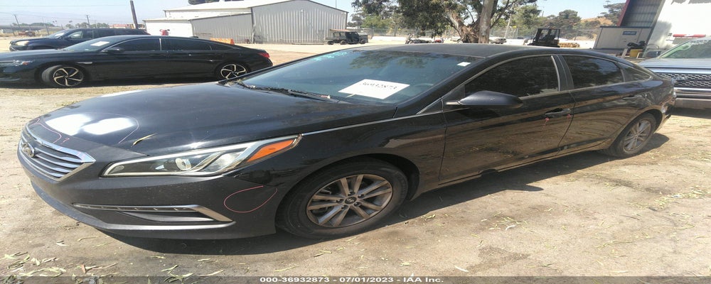5NPE24AF1FH145859 2015 HYUNDAI SONATA photo no. 2