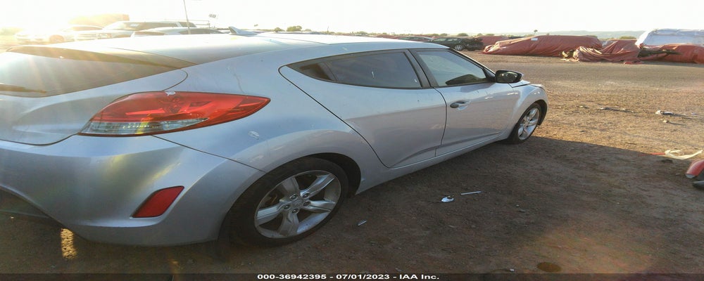 KMHTC6ADXFU235608 2015 HYUNDAI VELOSTER photo no. 4