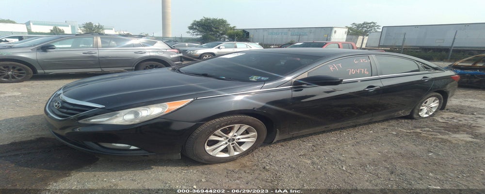 5NPEB4AC4DH754060 2013 HYUNDAI SONATA photo no. 2