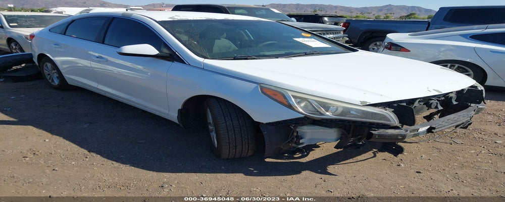 5NPE24AF3FH100471 2015 HYUNDAI SONATA photo no. 2