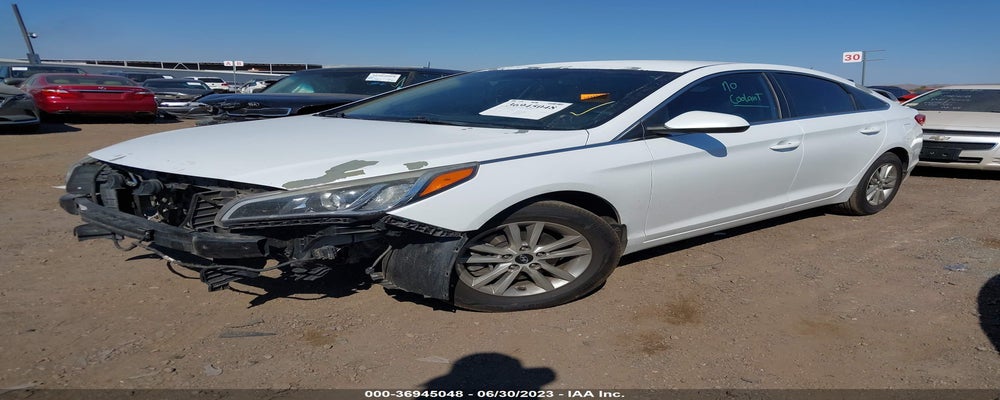 5NPE24AF3FH100471 2015 HYUNDAI SONATA photo no. 2