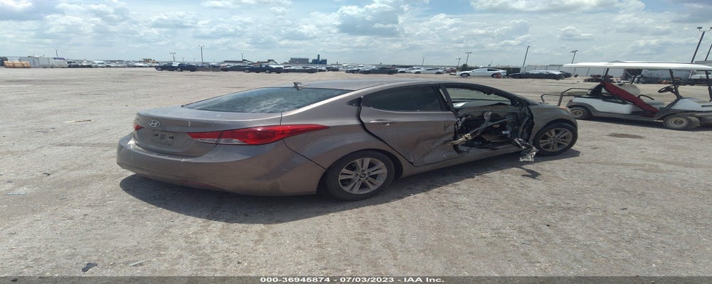 5NPDH4AE3DH288455 2013 HYUNDAI ELANTRA photo no. 4