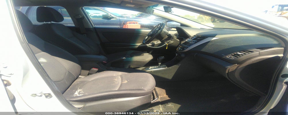 KMHCU5AE8HU333460 2017 HYUNDAI ACCENT photo no. 5