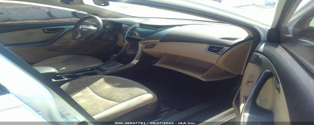 5NPDH4AE5DH284293 2013 HYUNDAI ELANTRA photo no. 5