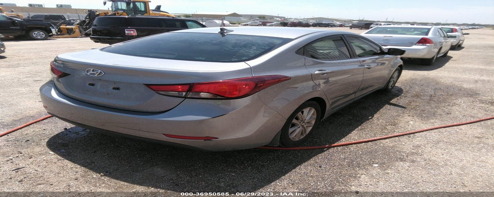 KMHDH4AE5FU255705 2015 HYUNDAI ELANTRA photo no. 4