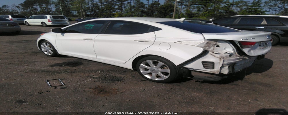 5NPDH4AE3DH269324 2013 HYUNDAI ELANTRA photo no. 3