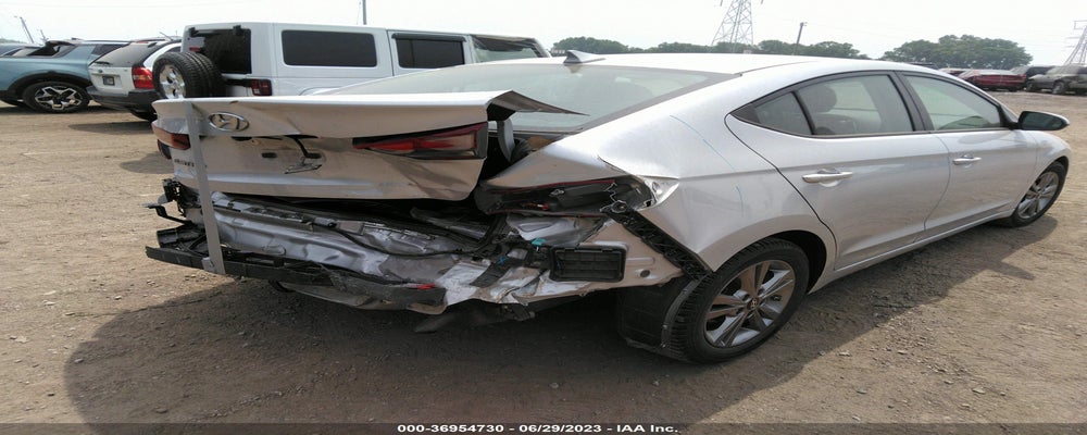 KMHD84LF4JU717881 2018 HYUNDAI ELANTRA photo no. 4