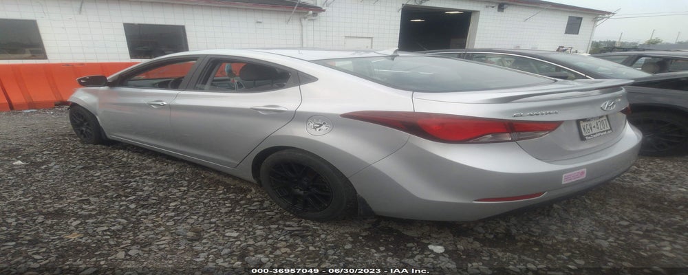 KMHDH4AE6FU438210 2015 HYUNDAI ELANTRA photo no. 3