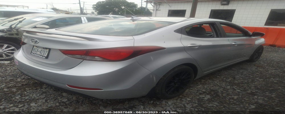 KMHDH4AE6FU438210 2015 HYUNDAI ELANTRA photo no. 4