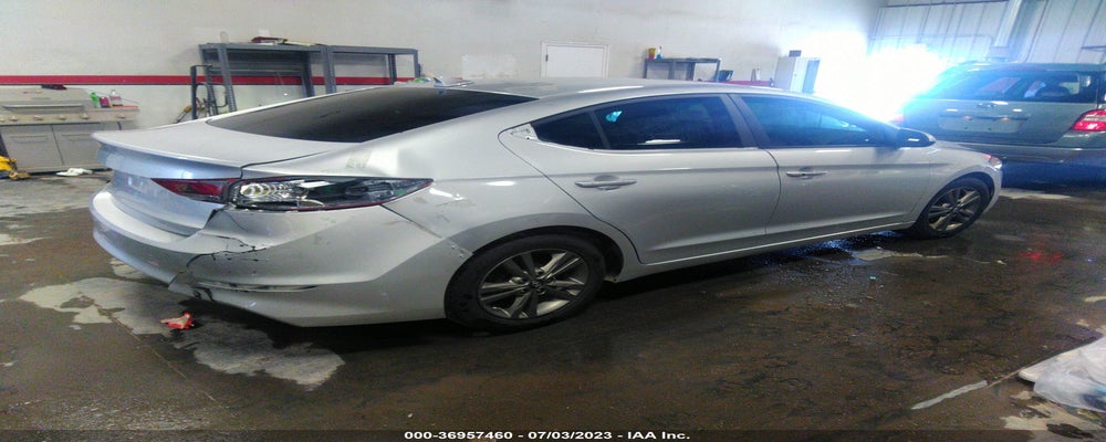 5NPD84LF4HH194810 2017 HYUNDAI ELANTRA photo no. 4