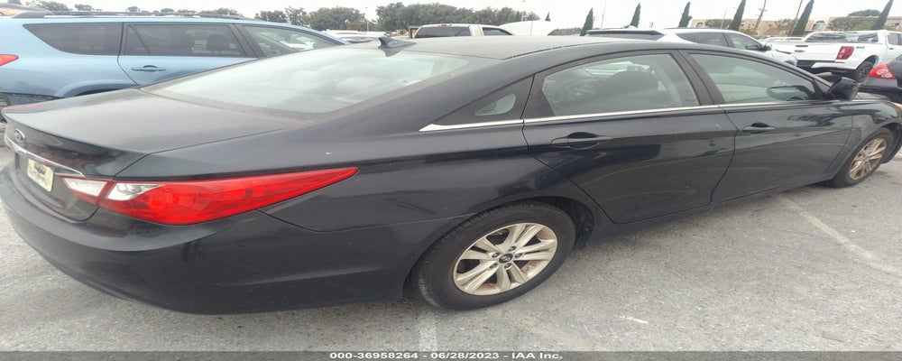 5NPEB4AC0BH073438 2011 HYUNDAI SONATA photo no. 4