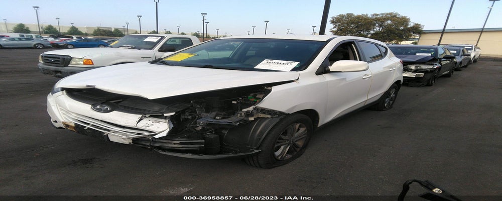 KM8JT3AF9FU011317 2015 HYUNDAI TUCSON photo no. 2
