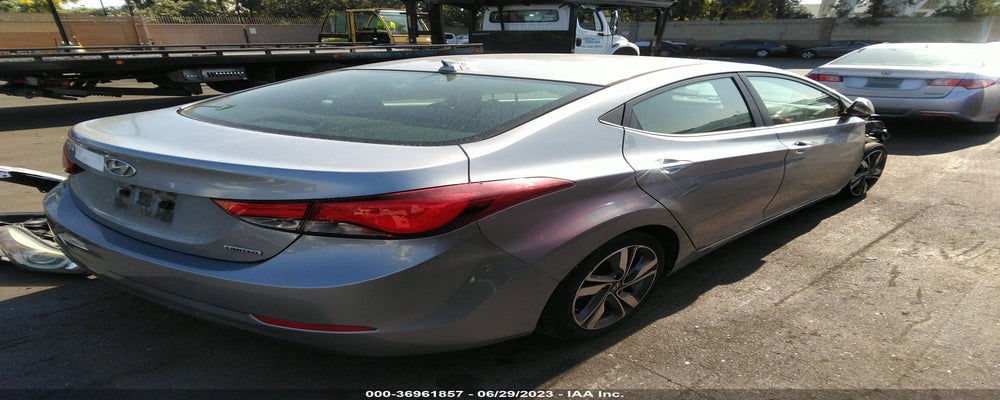5NPDH4AE6FH618642 2015 HYUNDAI ELANTRA photo no. 4
