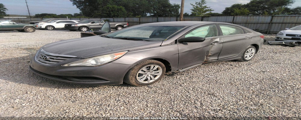 5NPEB4AC2BH086319 2011 HYUNDAI SONATA photo no. 2
