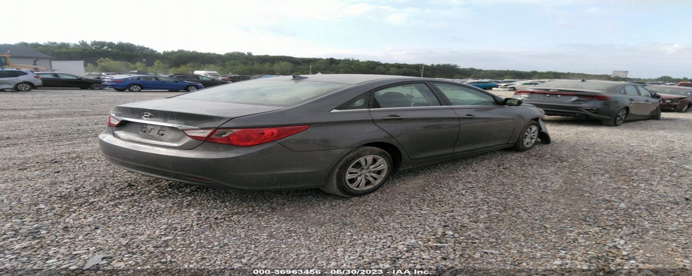 5NPEB4AC2BH086319 2011 HYUNDAI SONATA photo no. 4