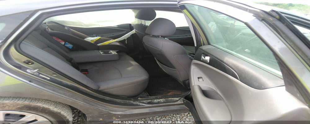 5NPEB4AC2BH086319 2011 HYUNDAI SONATA photo no. 8