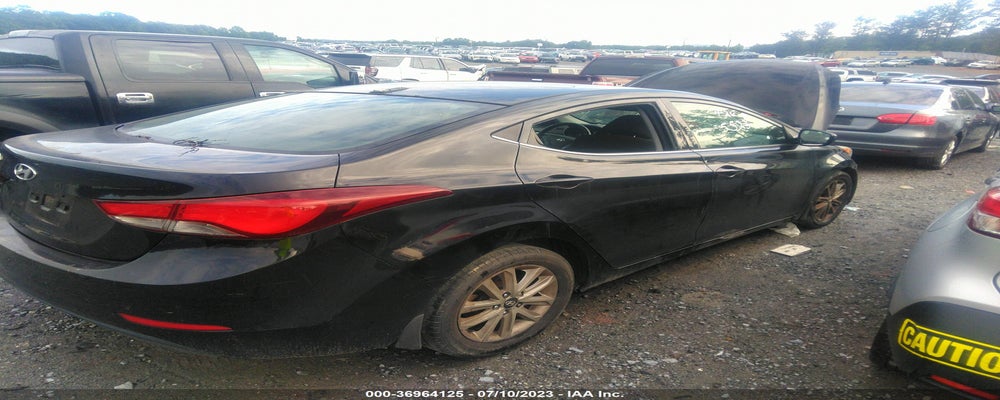 KMHDH4AE6FU425523 2015 HYUNDAI ELANTRA photo no. 4