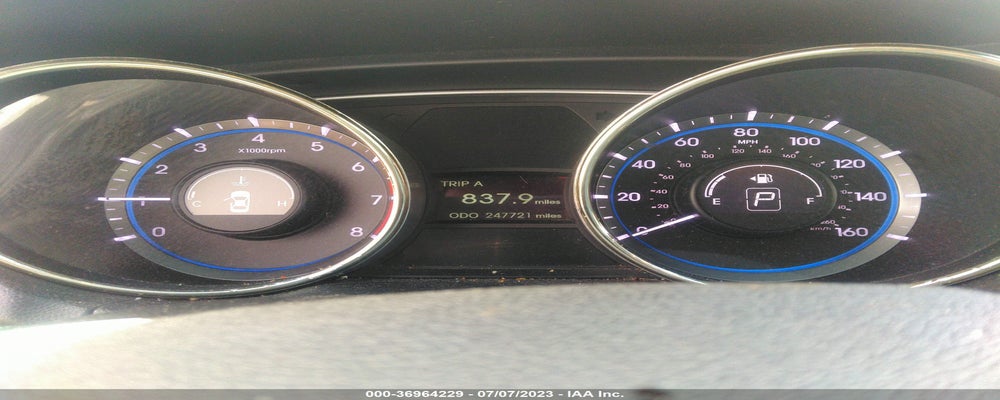 5NPEC4AC9BH199617 2011 HYUNDAI SONATA photo no. 7