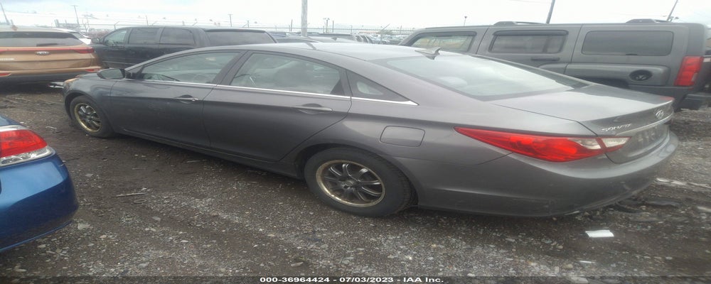 5NPEB4AC2BH265220 2011 HYUNDAI SONATA photo no. 3