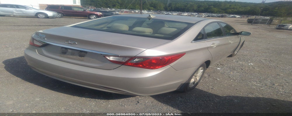 5NPEB4AC7BH109237 2011 HYUNDAI SONATA photo no. 4