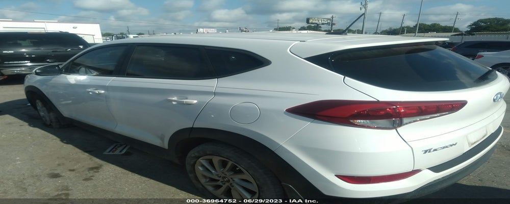 KM8J23A46GU220856 2016 HYUNDAI TUCSON photo no. 3