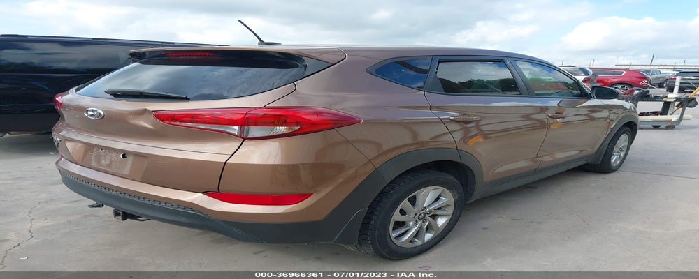 KM8J23A40GU136757 2016 HYUNDAI TUCSON photo no. 4