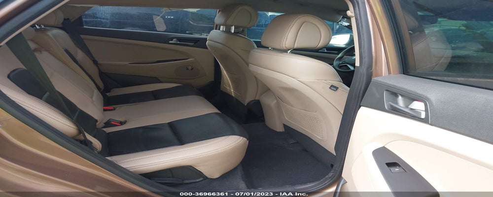 KM8J23A40GU136757 2016 HYUNDAI TUCSON photo no. 8