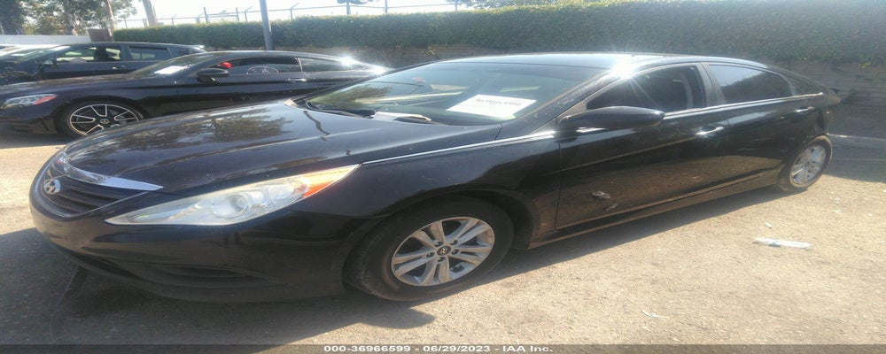 5NPEB4AC5EH858607 2014 HYUNDAI SONATA photo no. 2