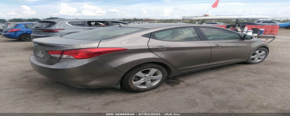 5NPDH4AE2DH280508 2013 HYUNDAI ELANTRA photo no. 4